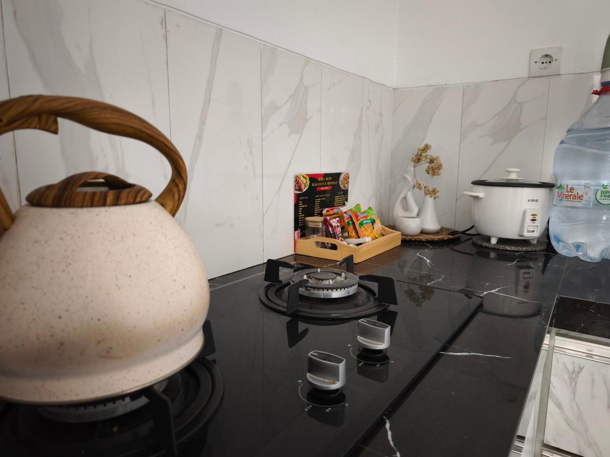 Villa Royal Arois Syariah Dekat Jatim Park 3 Tlekung Εξωτερικό φωτογραφία